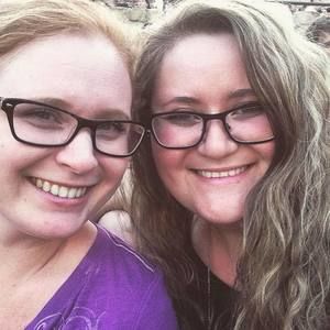 Meet your Posher, Abigail